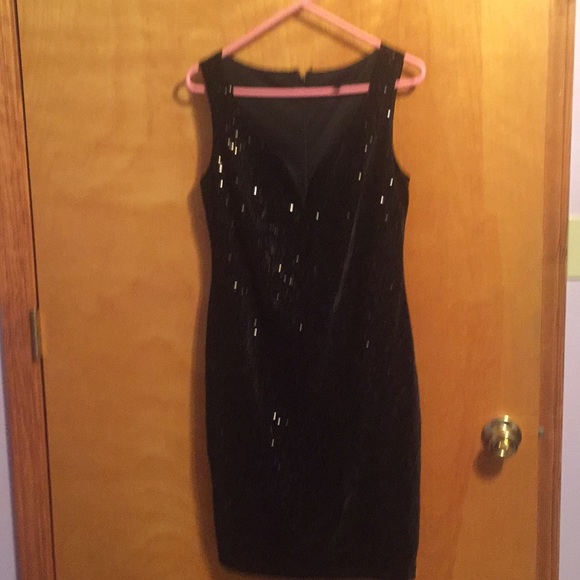 Dress - Picture 1 of 1